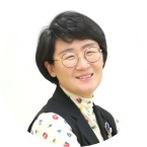 In-sook Park (Head of Biopharmaceuticals and Herbal Medicine Evaluation Department at Ministry of Food and Drug Safety)